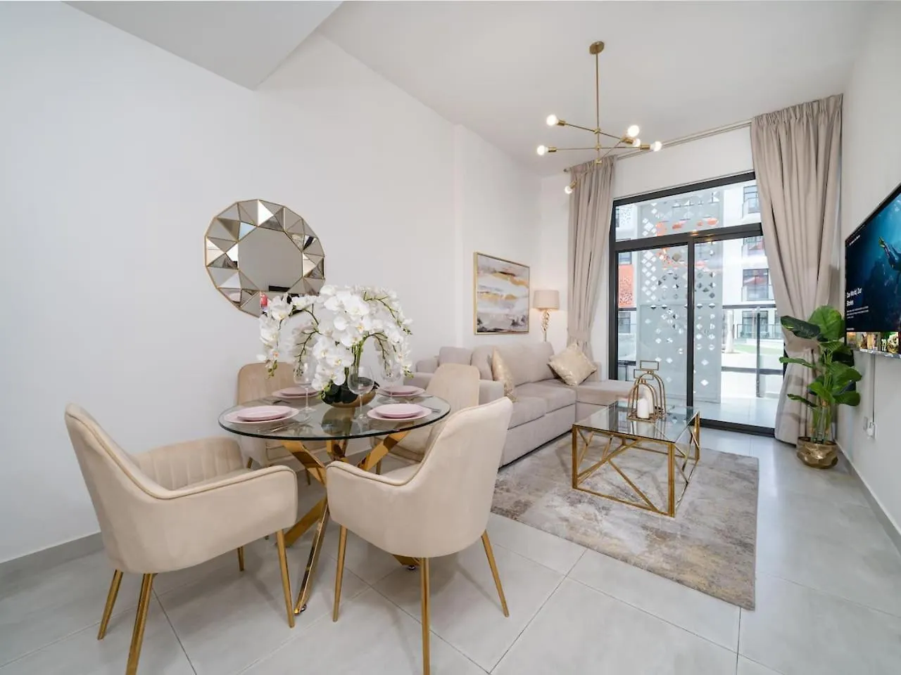 Bright And Spacious 1 Bed Prime Jvc Location Dubai
